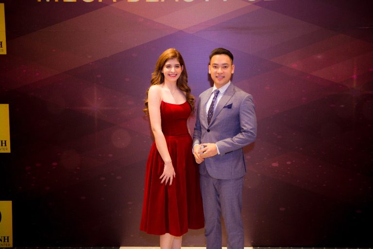 Khai trương thẩm mỹ viện Việt Anh