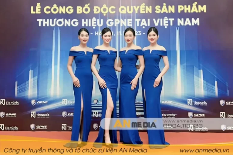 Tổ chức sự kiện