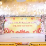 tiec-tri-an-khach-hang