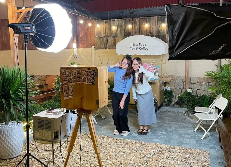 Dịch vụ cho thuê Photobooth 20/10 trong ngày